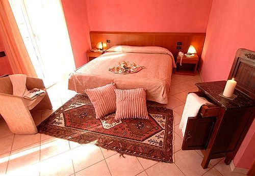 Hotel San Gerolamo Vercurago Dış mekan fotoğraf